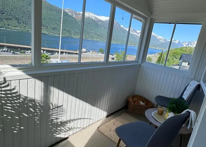 Utsikten Kirketaket Affittacamere Åndalsnes
