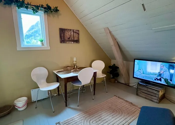 Utsikten Kirketaket Pensionat Åndalsnes