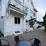 Utsikten Kirketaket * 翁达尔斯内斯
