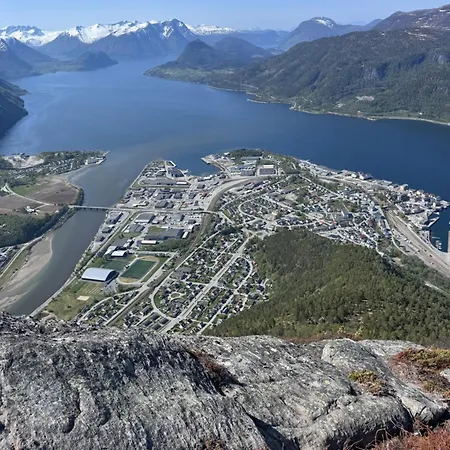 Utsikten Kirketaket Pensjonat